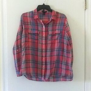 Gap Boyfriend Fit shirt